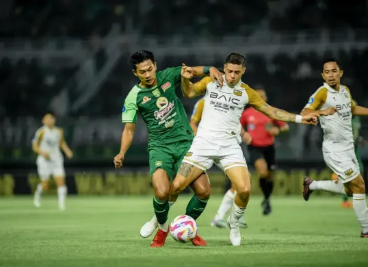 Persebaya dan Dewa United bakal berebut tiket ke Asia, setelah Persib hampir pasti mengunci gelar juara Liga 1 2024-25. (Foto: persebaya.id)