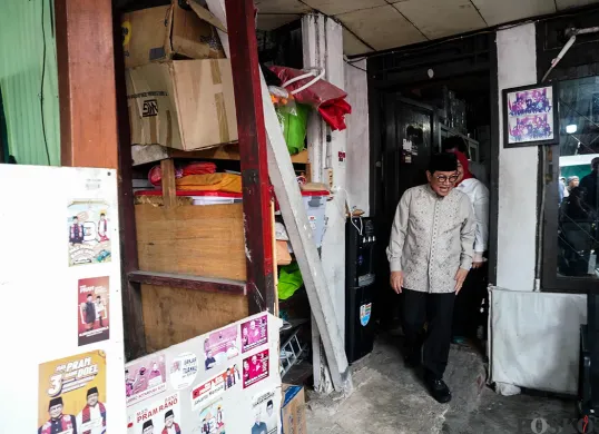 Pramono Anung Tinjau Pemukiman Padat Penduduk Cideng
