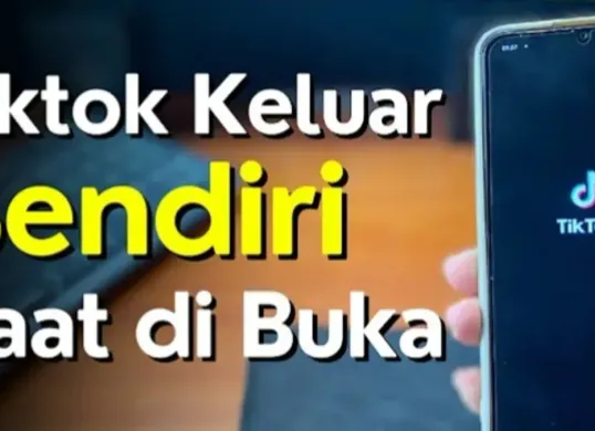 Jangan panik kalau TikTok keluar sendiri. Ikuti cara ini untuk mengatasi masalah dan buat aplikasimu normal kembali. (Sumber: YouTube/@ADI Tutorial)
