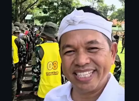 Gubernur Jabar Dedi Mulyadi tinjau pelatihan disiplin pelajar nakal di Purwakarta. Program akan diperluas untuk remaja dan dewasa bermasalah di berbagai daerah Jawa Barat. (Sumber: Capture Instagram Dedi Mulyadi)