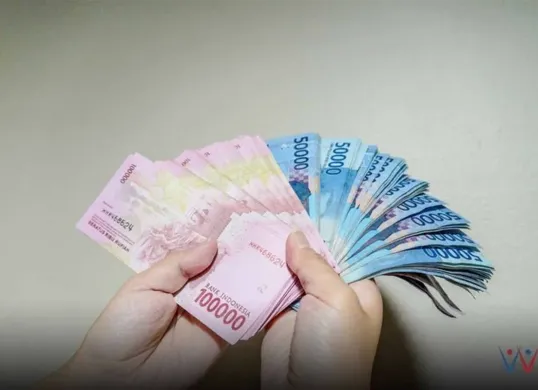 Pinjaman online legal merupakan solusi finansial berbasis teknologi yang terdaftar dan diawasi secara resmi oleh Otoritas Jasa Keuangan (OJK) di Indonesia. (Sumber: Pinterest)