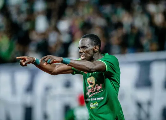 Flavio Silva berambisi membawa Persebaya mengalahkan Persik Kediri di pekan 31 Liga 1 2024-25. (Sumber: Persebaya.id)