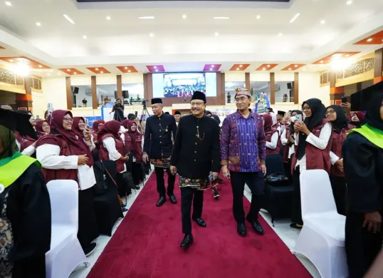 Gus Ipul hadiri acara graduasi penerima bansos PKH di Malang, Jawa Timur. (Sumber: kemensos.go.id)