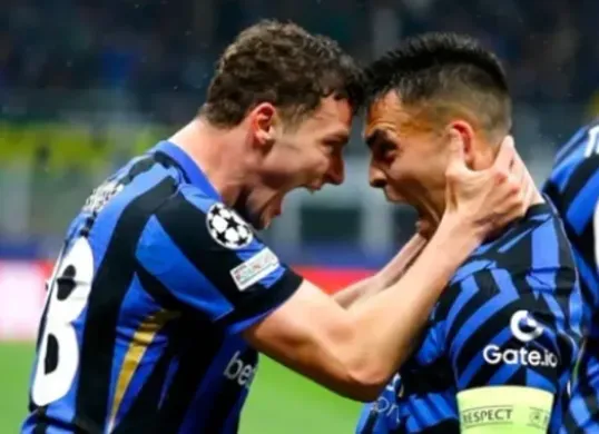Lautaro Martinez dan Benjami Pavard, akhirnya tersedia untuk laga Inter Milan vs Barcelona setelah sebelumnya diragukan tampil. (Sumber: Instagram/@inter)