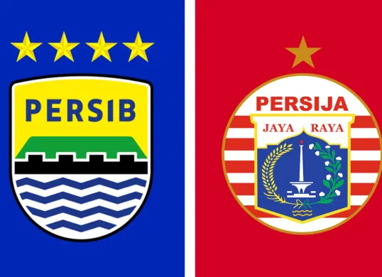 Persib memiliki empat bintang setelah juara Liga 1 musim 2024-25, tetapi Persija memilih tetap memakai satu bintang meski sudah dua kali juara Liga Indonesia.