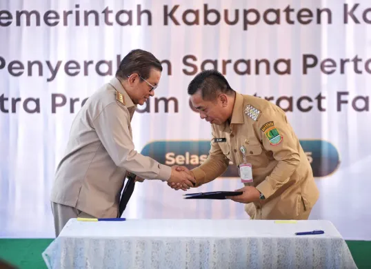 Gubernur Jakarta, Pramono Anung saat teken contract farming bersama Pemkab Karawang, Selasa, 6 Mei 2025. (Sumber: Kominfotik)