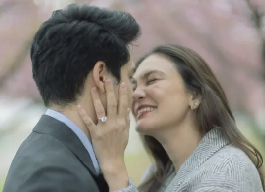 Luna Maya dikabarkan segera menikah dengan Maxime Bouttier. (Sumber: Instagram)