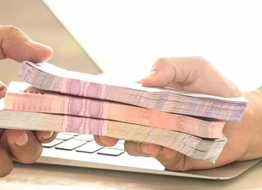 Debt collector dari penyedia pinjaman online tidak diperbolehkan melakukan penagihan di luar jam kerja dan dengan cara intimidatif sesuai aturan OJK. (Sumber: Pinterest)