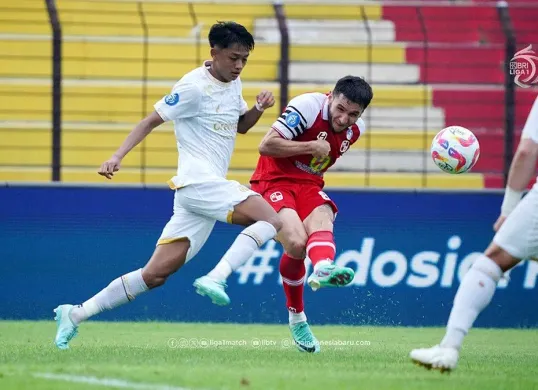 Achmad Maulana Syarif saat membela Arema menghadapi Barito Putera di kompetisi Liga 1 musim 2024-25. (Sumber: LIB)