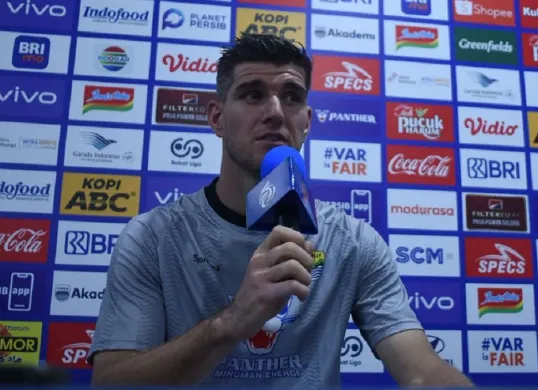 Nick Kuipers pastikan laga Persib vs Barito Putera di pekan 32 Liga 1 2024-2025 bakal berjalan seru dan menarik. (Foto: persib.co.id)