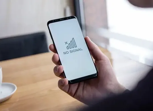 Temukan cara mudah mengatasi masalah sinyal hilang di ponsel Android. (Sumber: Pinterest)