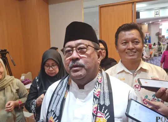 Wakil Gubernur Jakarta, Rano Karno saat ditemui di Kawasan Jakarta Selatan, Minggu, 11 Mei 2025. (Sumber: Poskota/Pandi Ramedhan)