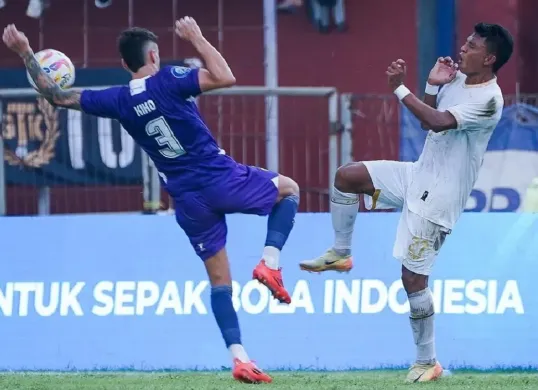 Streaming Arema FC vs Persik Kediri dalam lanjutan pertandingan pekan 32 Liga 1 2024-2025. (Foto: Instagram/@aremafcofficial)