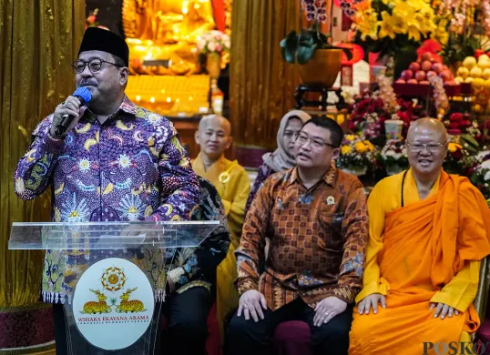 Wakil Gubernur Rano Karno Hadiri Perayaan Waisak 2025 di Wihara Ekayana Arama
