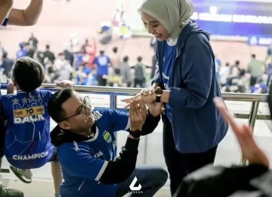Terungkap, Maula Akbar calon suami Putri Karlina ternyata bukan putra kandung Anne Ratna, mantan istri Dedi Mulyadi. (Sumber: Instagram)