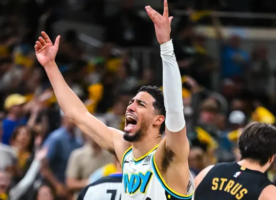 Tyrese Haliburton Cs kini memimpin dengan skor 3-1 setelah Indiana Pacers mengalahkan Cleveland Cavaliers di game 4 semifinal wilayah timur playoff NBA 2025. (Sumber: Instagram @pacers)
