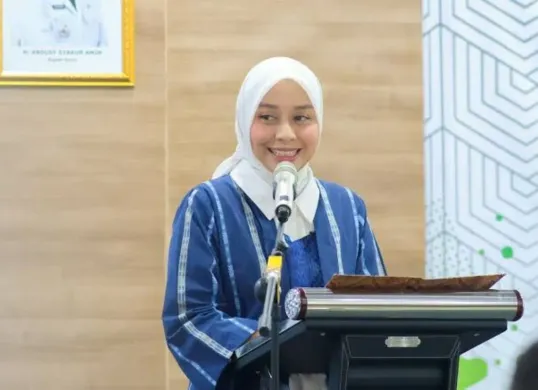 Benarkah Putri Karlina pernah menikah dan punya 3 anak? Berikut profil Wakil Bupati Garut calon menantu Dedi Mulyadi. (Sumber: Instagram)