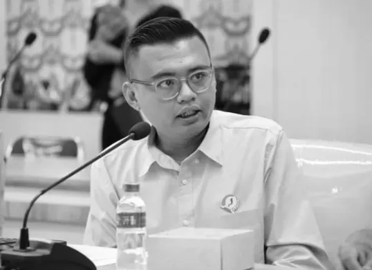 Kisah hidup Maula Akbar calon suami Putri Karlina yang baru terungkap, ini fakta lengkapnya. (Sumber: Intagram/@maula_akbar08)