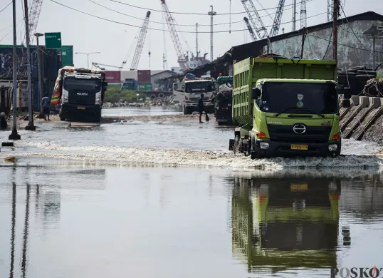 Ilustrasi banjir. (Sumber: Poskota/Bilal Nugraha Ginanjar)