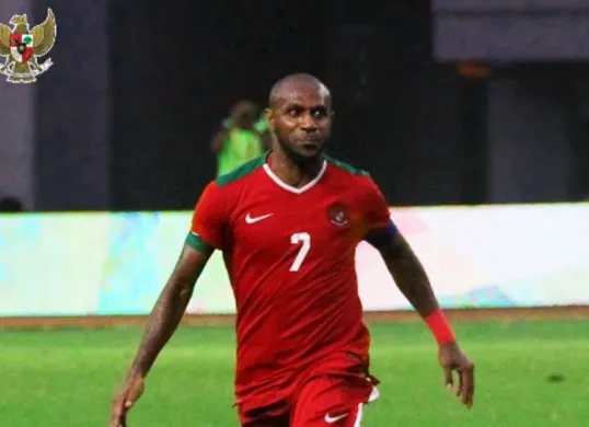Boaz Salossa ketika membela Timnas Indonesia. (Sumber: X/@PSSI)