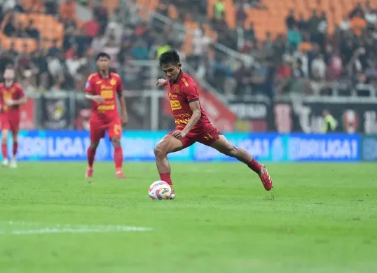 Resmi berpisah, manajemen Persija buka suara terkait alasan kepergian Firza Andika dari skuad Macan Kemayoran. (Foto: persija.id)