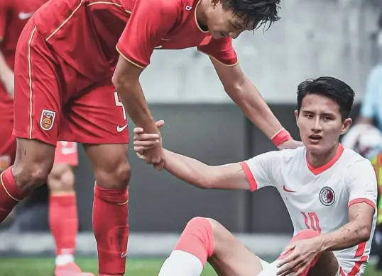 Bek andalan Timnas China, Jiang Shenglong (Sumber: @jiangsl666)