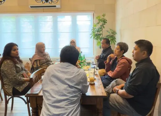BPJS Kesehatan Cabang Jakarta Pusat berbincang dengan awak media pada 7 Mei 2025.