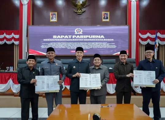 DPRD mengeluarkan rekomendasi terhadap LKPJ Wali Kota Bogor Tahun Anggaran 2024 dalam rapat paripurna, Rabu, 14 Mei 2025, lalu. (Sumber: Istimewa)