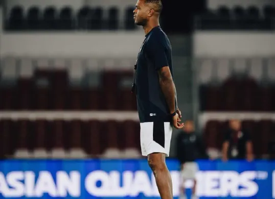 Patrick Kluivert sudah tiba di tanah air, siap memimpin pemusatan latihan atau TC Timnas Indonesia jelang dua laga pamungkas. (Foto: Instagram/@patrickkluivert9)