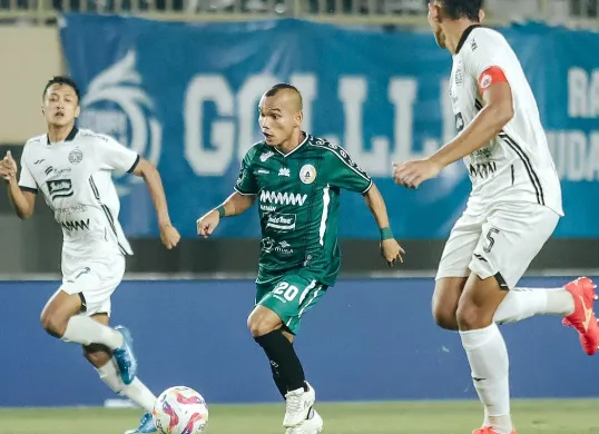Laga PSS Sleman vs Persija Jakarta di pekan 33 Liga 1 2024-25. (Sumber: Instagram @pssleman)