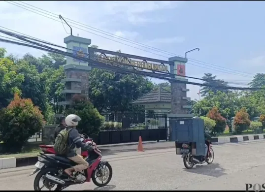 Pemkot Depok akan mempergunakan markas Batalyon Perhubungan (YonHub) Angkatan Darat di Kelurahan Jatijajar, Kecamatan Tapos, sebagai barak anak nakal yang terlibat tawuran. (Sumber: Poskota/Angga Pahlevi)