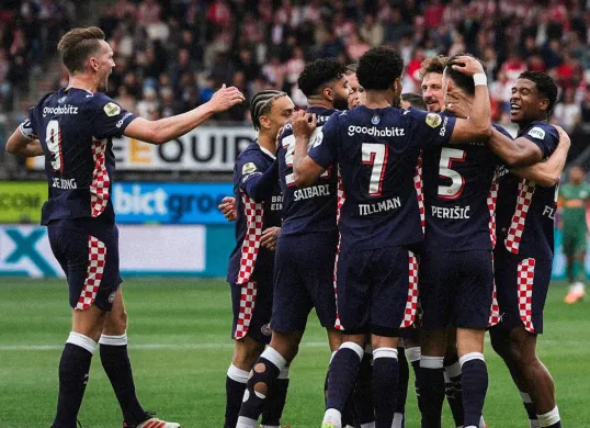 PSV Eindhoven juara Eredivisie Belanda musim 2024-25 setelah mengalahkan Sparta Rotterdam. (Sumber: Instagram @psv)