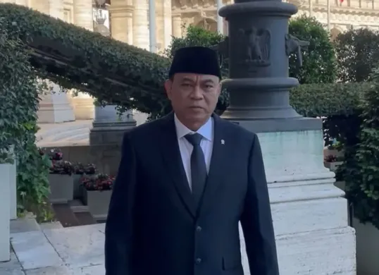 Hasan Nasbi menegaskan bahwa pemerintah menghormati proses hukum dan tidak akan mengintervensi dugaan kasus judi online yang seret Budi Arie. (Sumber: Instagram/@budiariesetiadi)