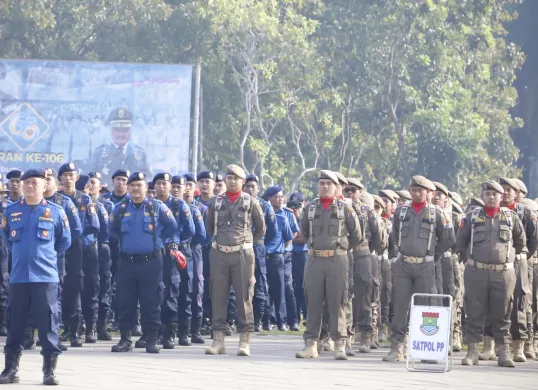 Apel HUT ke-75 Satpol PP dan ke-63 Satlinmas di Lapangan Upacara Raden Aria Yudha Negara, Kabupaten Tangerang, Senin, 19 Mei 2025. (Sumber: Dok. Pemkab Tangerang)