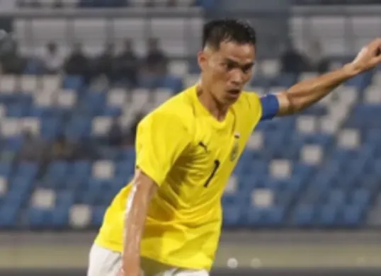 Kapten Timnas Brunei Darussalam, Azwan Ali Rahman, resmi mengundurkan diri dari skuad ASEAN All Stars jelang hadapi MU. (Sumber: Instagram/@fa.bruneidarussalam)