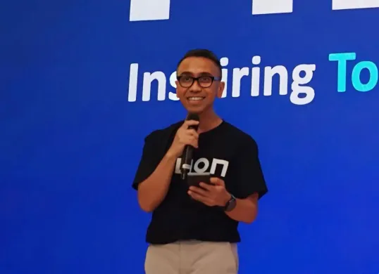 CEO Nuon Aris Sudewo saat memberikan sambutan pada acara launching kolaborasi Langit Musik
dan PlayUp. (Sumber: Dok. Telkom Indonesia)