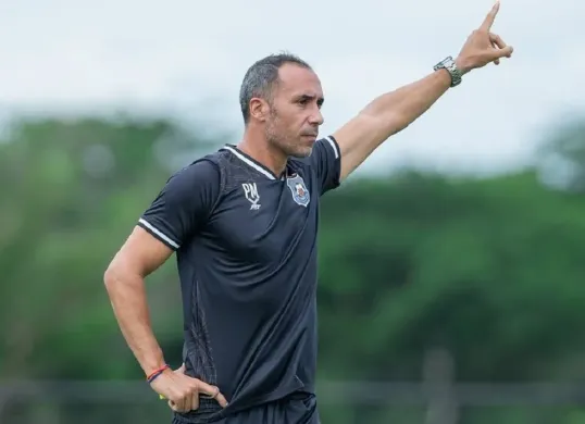 Persebaya dikabarkan bakal tunjuk Pep Munoz sebagai pengganti Paul Munster. (Foto: Instagram/@pepmunyoz)