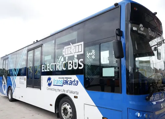 Bus TransJabodetabek (Sumber: Jakarta.go.id)