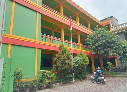 Suasana SMP Islam Ibnu Hajar di Kota Bekasi. (Sumber: Dok. Istimewa)
