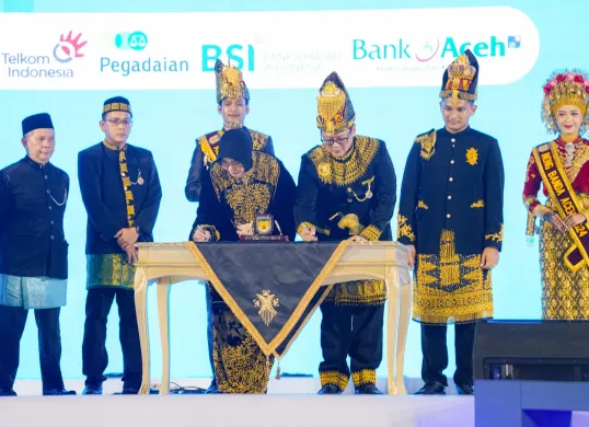 Pemprov Jakarta dan Pemkot Banda Aceh melakukan penandatanganan MoU kolaborasi transformasi digital.
