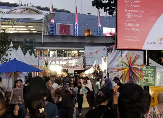 Kemeriahan acara Pencanangan HUT Ke-498 Jakarta di Blok M. (Sumber: POSKOTA | Foto: Ali Mansur)