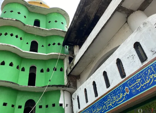 Masjid Pintu Seribu, Kelurahan Periuk Jaya, Kecamatan Periuk, Kota Tangerang. (Sumber: POSKOTA | Foto: Primayanti)