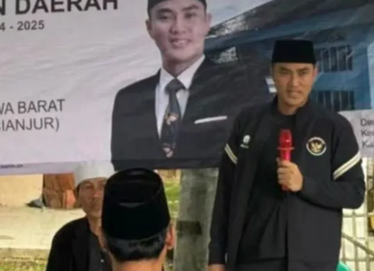 Anggota Komisi IV DPRD Jawa Barat, Abdul Karim saat sosialisasi di Desa Salagedang, Kecamatan Cibeber, Kabupaten Cianjur, Minggu, 25 Mei 2025. (Sumber: Dok. Abdul Karim)