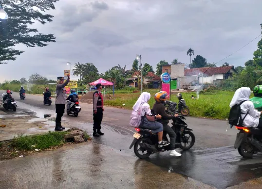 Jalan Raya Bogor - Kemang atau Bomang diberlakukan sistem satu arah mulai Senin, 26 Mei 2025. (Sumber: Dok Polsek Bojonggede)
