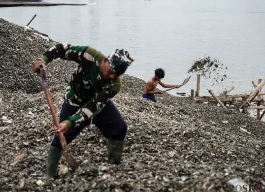 Ilustrasi tumpukan sampah. (Sumber: Poskota/Bilal Nugraha Ginanjar)