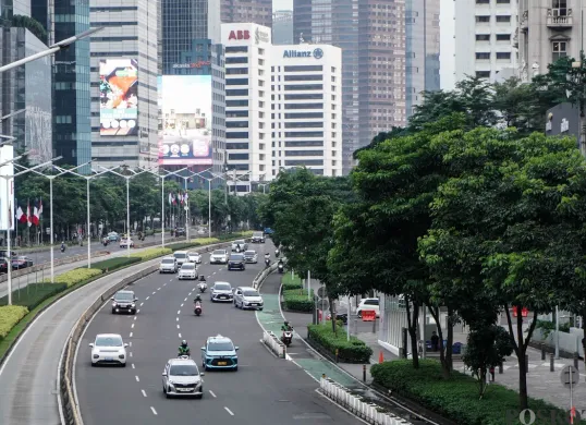 Cek daftar 25 ruas jalan bebas ganjil genap saat libur nasional Maulid Nabi Muhammad SAW. (Sumber: Poskota/Bilal Nugraha Ginanjar)