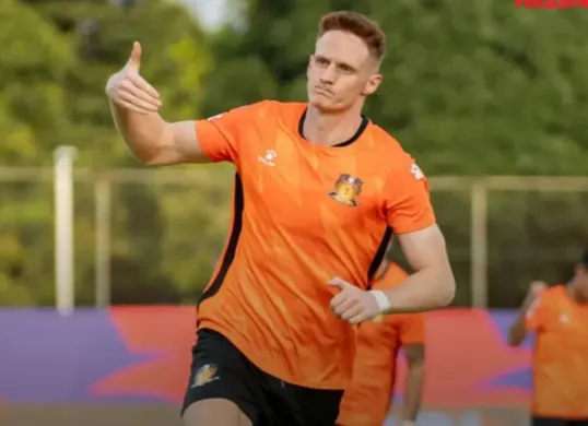 Potret Stjepan Plazonja yang dirumorkan masuk dalam radar transfer Persija Jakarta musim depan. (Sumber: Instagram/@mediapersija)