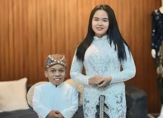 Resmi Menikah! Ini Perbedaan Umur Kancil Abret dan Malla Bee yang Bikin Publik Penasaran. (Sumber: TikTok/@Kancil_Abret.)