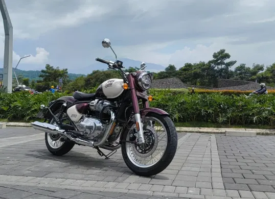 Royal Enfield Classic 650. (Sumber: POSKOTA | Foto: Erwan Hartawan)