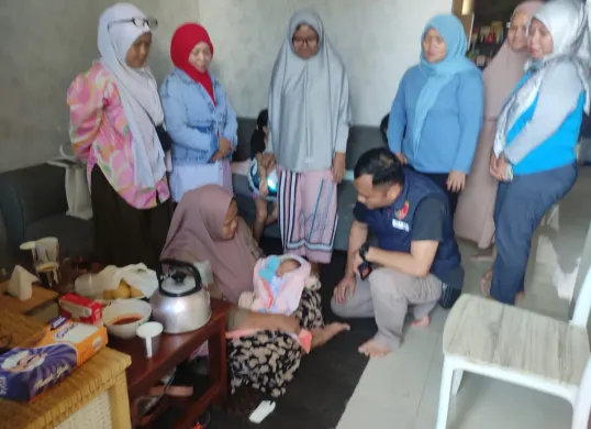 Bayi perempuan ditemukan dalam kardus di Kavling Sempu Indah RT 03 RW 01, Cipayung, Kota Depok. (Sumber: Polsek Pancoran Mas)